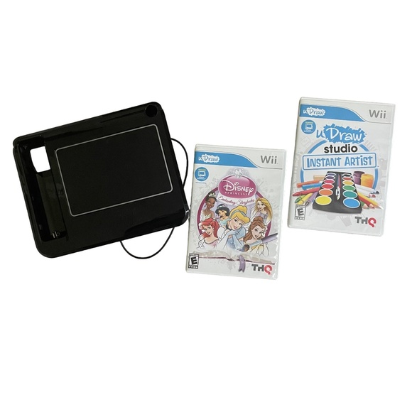 Wii Game Bundle with uDraw Game Tablet Included - Picture 1 of 3